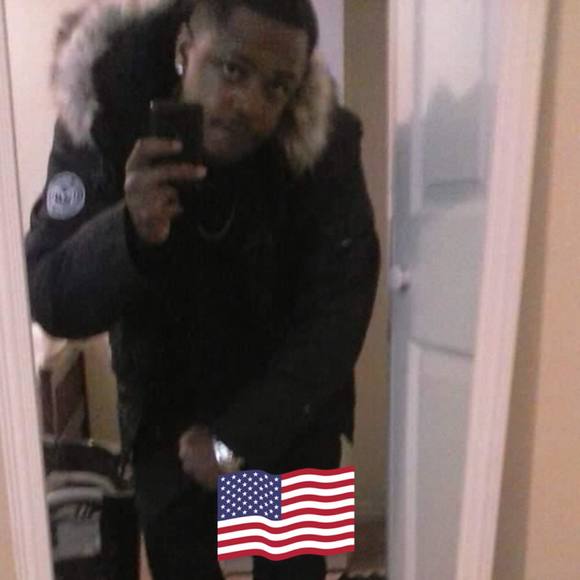 Meet your Posher, Avery - Picture 1 of 1